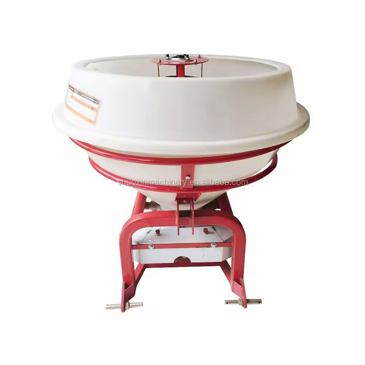 Der Einsatz von Kunststoffdüngerstreuern im Feld